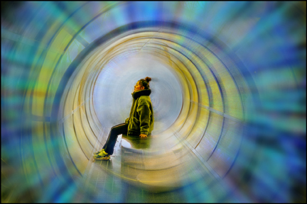 woman-in-time-machine